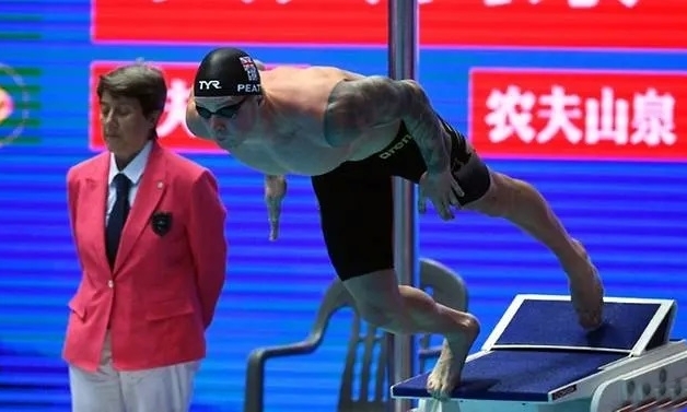 Peaty lần thứ ba liên tiếp vô địch thế giới bơi 100 m ếch