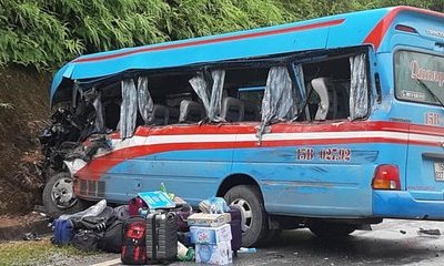 Vụ tai nạn làm 10 người thương vong tại Tuyên Quang: Xe chở đoàn giáo viên thiện nguyện