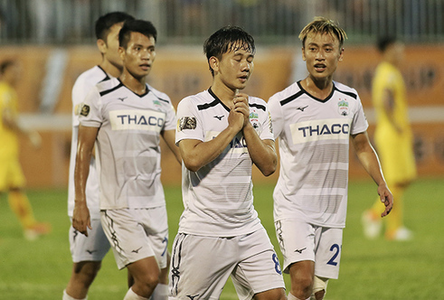 Chung kết sớm V-League, chạnh lòng HAGL của bầu Đức