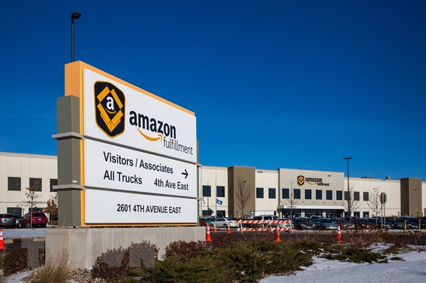 Bộ Tài chính Mỹ cáo buộc Amazon phá hủy ngành bán lẻ
