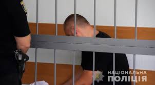 Kiev: Nhân viên cảnh sát hình sự bị tấn công, bị đập chai thủy tinh vào đầu, bị cướp vũ khí
