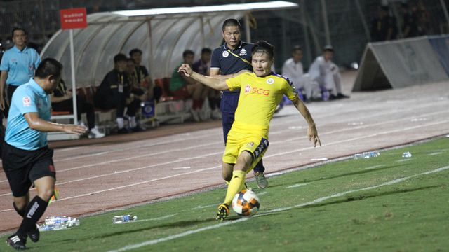 Quang Hải ghi bàn, CLB Hà Nội hòa TPHCM trong trận cầu có 2 thẻ đỏ