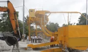 Việt Nam có nhà máy đầu tiên chế biến cát biển thành cát xây