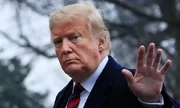 Trump tuyên bố áp thuế 300 tỷ USD hàng Trung Quốc