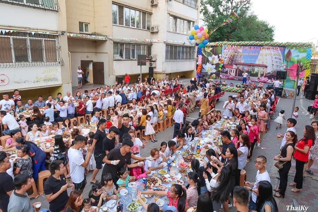 “Thiên thời, địa lợi, nhân hòa” và Hội Làng Sen