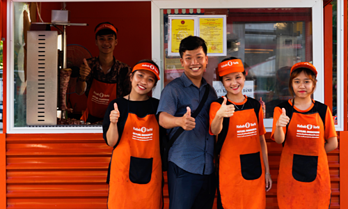 Kỹ sư công nghệ sở hữu hơn 100 tiệm bánh mỳ