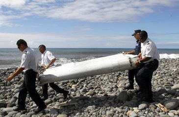 Bí ẩn sự mất tích của MH370: Mảnh vỡ máy bay hé lộ điều “khủng khiếp” và dấu vết tìm manh mối