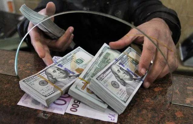 “Đây là thời điểm tốt nhất để mua đô la” - chuyên gia tài chính dự báo về tỷ giá $ trong những tuần tới