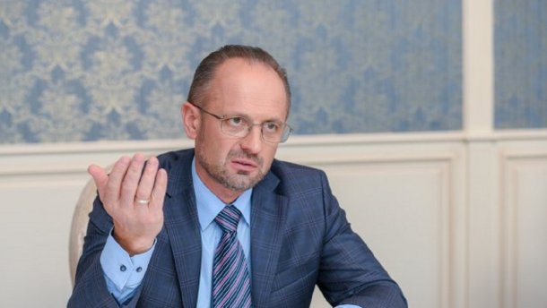 Tổng thống Zelenski đưa Besmertnưi ra khỏi Nhóm Tiếp xúc giải quyết khủng hoảng tại Donbass