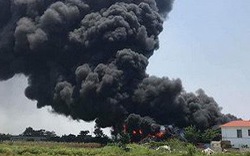 Cơ sở thu mua phế liệu ở Thái Bình bốc cháy dữ dội .