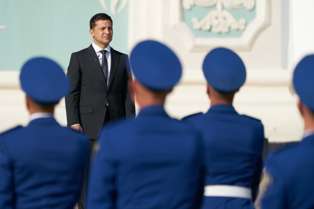 Ngày Quốc kỳ Ukraine: Phóng sự ảnh lễ thượng cờ tại thủ đô Kiev