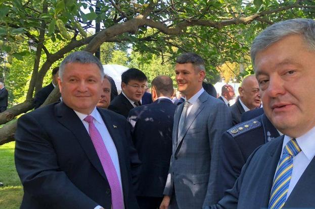 Poroshenko nói về “công thức độc lập”: Người Ukraine có vấn đề