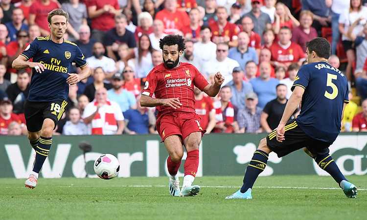Liverpool đè bẹp Arsenal