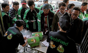 Thế giằng co của Gojek và Grab trên thị trường giao đồ ăn