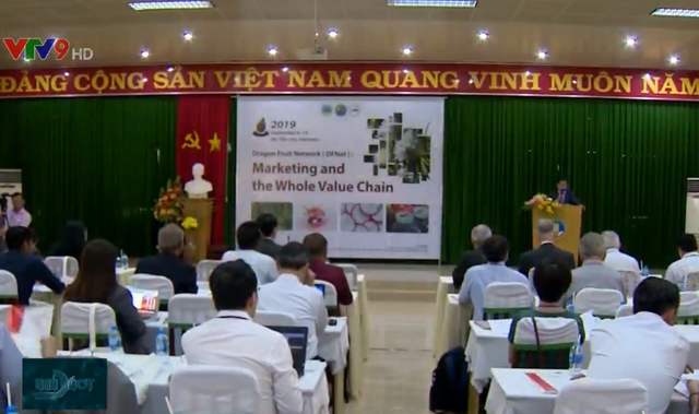 Hội thảo tìm giải pháp phát triển chuỗi giá trị thanh long