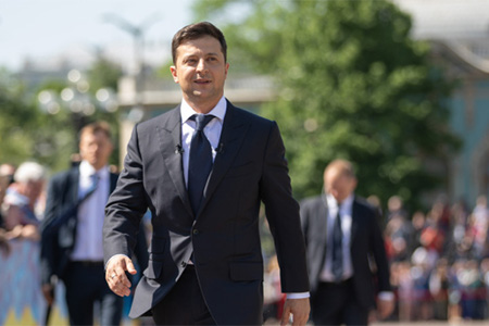 Chỉ số tín nhiệm của Tổng thống Zelensky lên cao kỷ lục