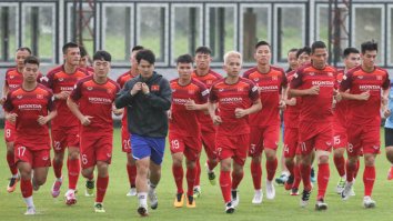 VFF tiếp tục dời lịch V.League, ĐT Việt Nam có sự chuẩn bị tốt nhất cho trận gặp Malaysia