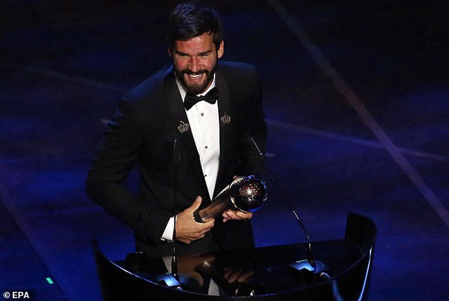 Messi giành giải Cầu thủ xuất sắc nhất năm