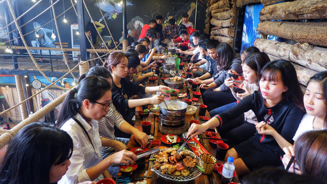 Kinh doanh Buffet ở Việt Nam mô hình kinh doanh thực phẩm "siêu lợi nhuận".