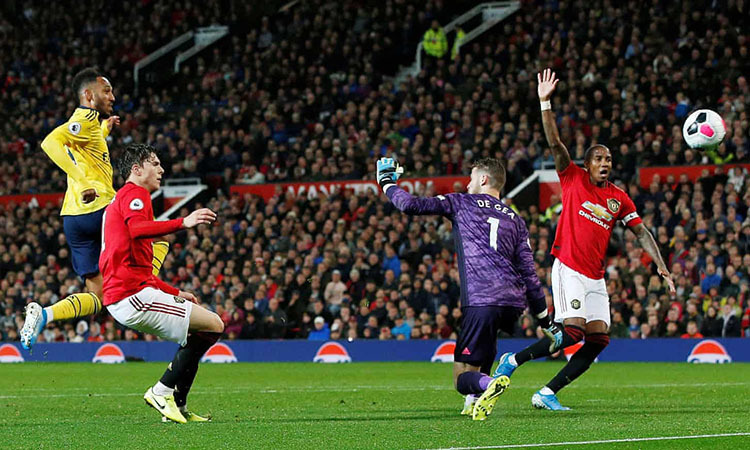Man Utd rơi chiến thắng trước Arsenal