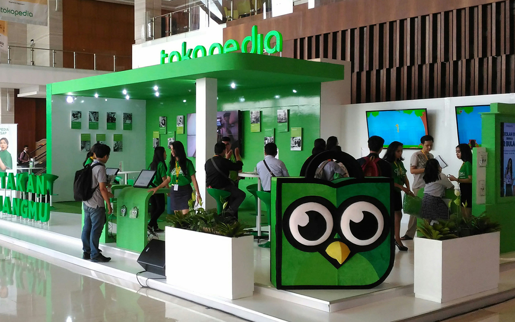 Cuộc đua đốt tiền của Lazada và Shopee tại Đông Nam Á