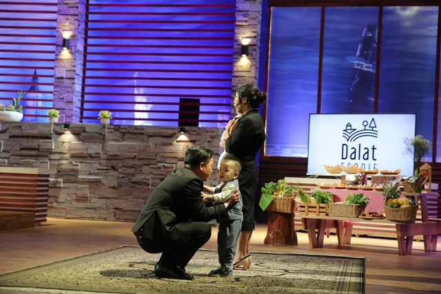 Shark Tank Việt Nam: “Mẹ bỉm sữa” khiến Shark Việt, Linh tranh giành rót 5 tỷ đồng