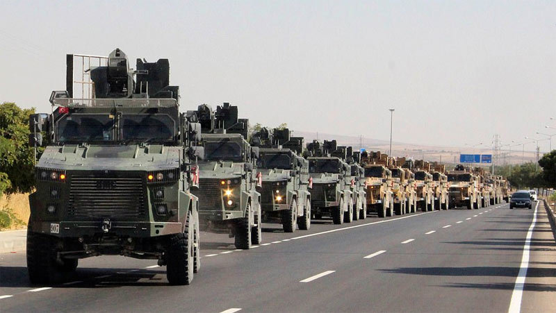 Iran tập trận sát biên, cảnh báo Thổ dừng bắn phá Syria