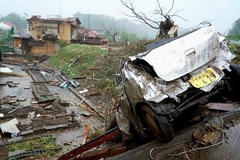 Siêu bão tàn phá Nhật, 2 người Việt mất tích, ít nhất 19 người chết