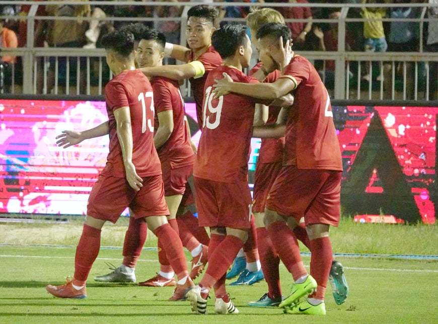 Hà Đức Chinh lập công, U22 Việt Nam hòa tiếc nuối