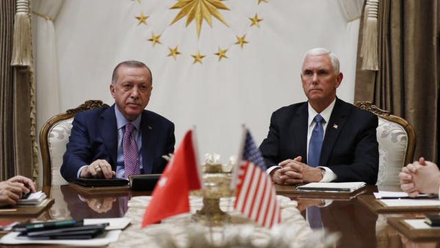 Thổ Nhĩ Kỳ bất ngờ đồng ý ngừng bắn ở Syria