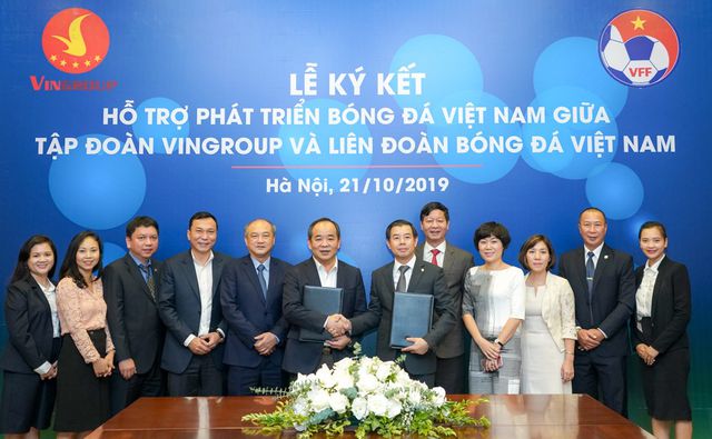 Vingroup & VFF ký thỏa thuận hợp tác chiến lược hỗ trợ phát triển bóng đá Việt Nam