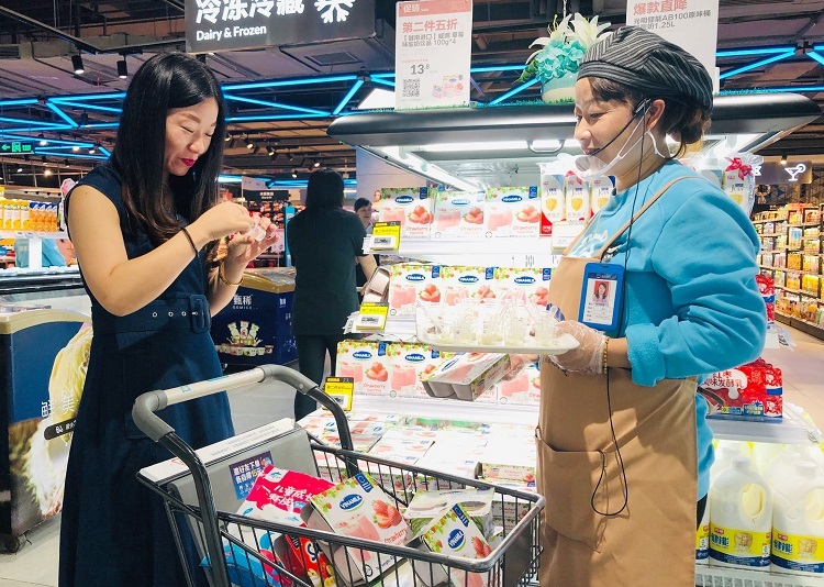 Sữa chua Vinamilk vào chuỗi siêu thị của Alibaba tại Trung Quốc