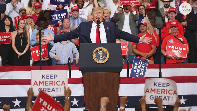 Tổng thống Trump đổi nơi cư trú để... né thuế?