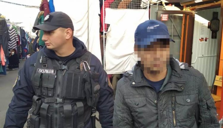 Chiến dịch "Migrant" tại chợ Cây số 7 Odessa, hơn hai chục người nhập cư trái phép bị bắt