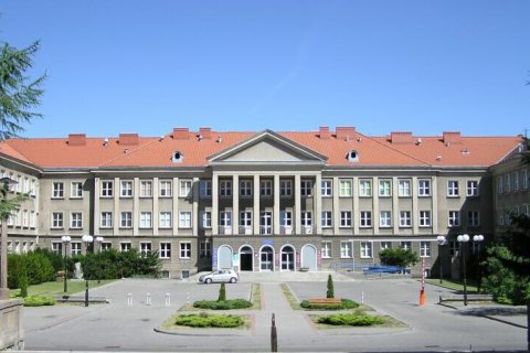 Balan: Nữ sinh viên Balan bị đuổi học sau khi công bố trên mạng, gọi nữ sinh người Ukraine là "súc vật"