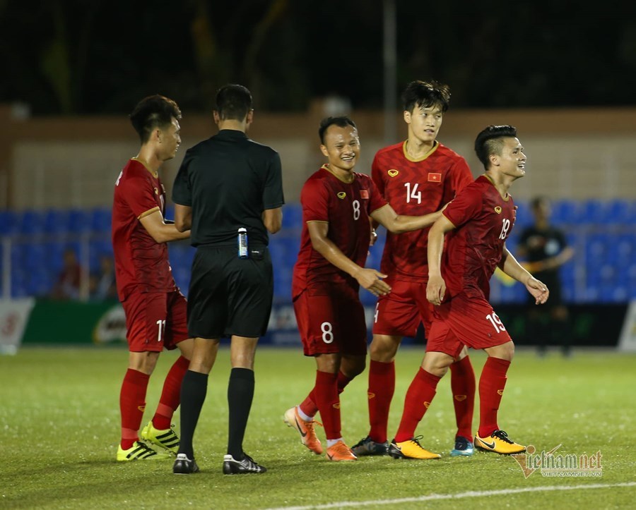 U22 Việt Nam đại thắng Lào.