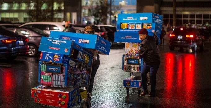 Black Friday bắt đầu trên toàn thế giới