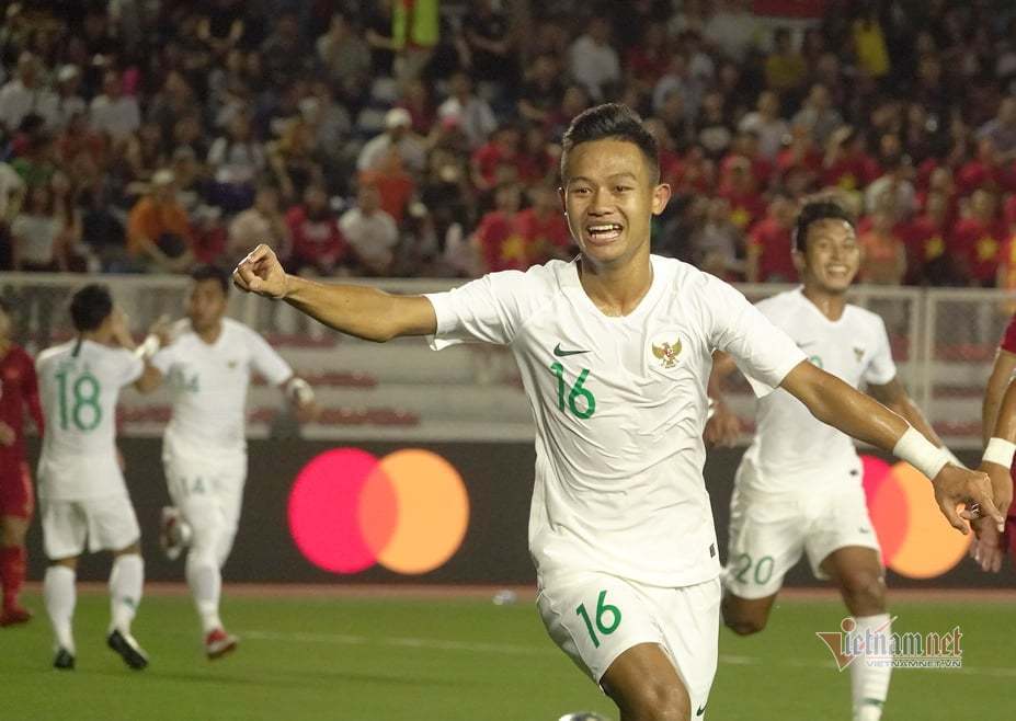 Hiệp hai thăng hoa giúp Việt Nam thắng ngược Indonesia