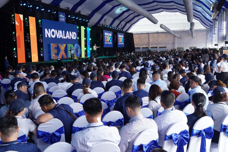 Novaland Expo 2019 thu hút hàng nghìn khách trong ngày khai mạc