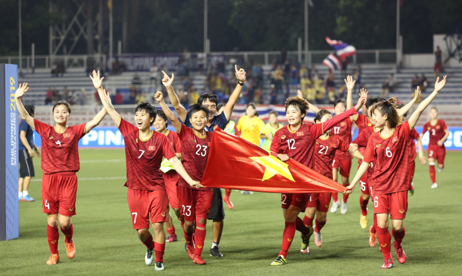 Nữ Việt Nam mừng chiến tích lịch sử SEA Games