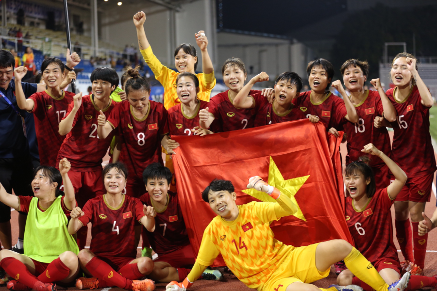 Nữ Việt Nam mừng chiến tích lịch sử SEA Games