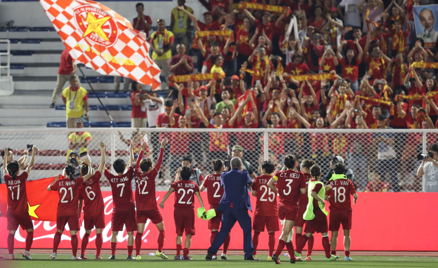 Nữ Việt Nam mừng chiến tích lịch sử SEA Games