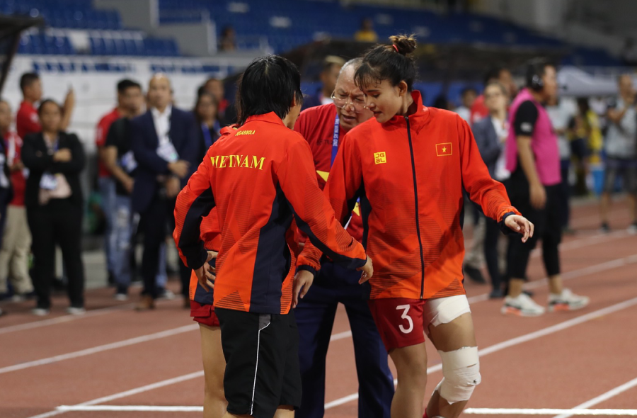 Nữ Việt Nam mừng chiến tích lịch sử SEA Games