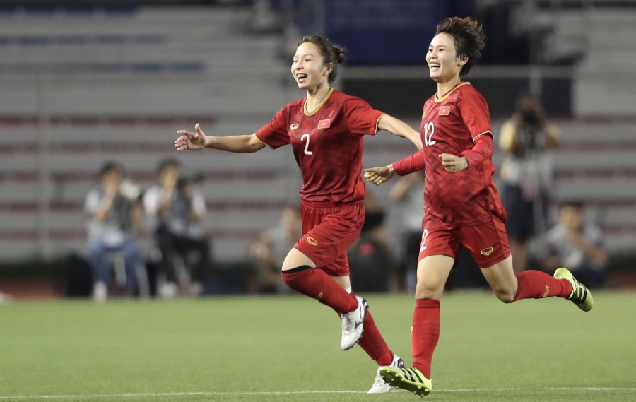 Nữ Việt Nam mừng chiến tích lịch sử SEA Games