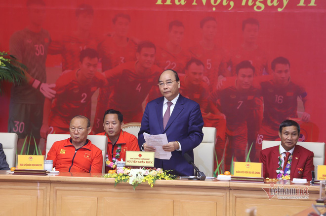 HLV Park Hang Seo: Tôi xin gửi vinh quang này cho người dân Việt Nam