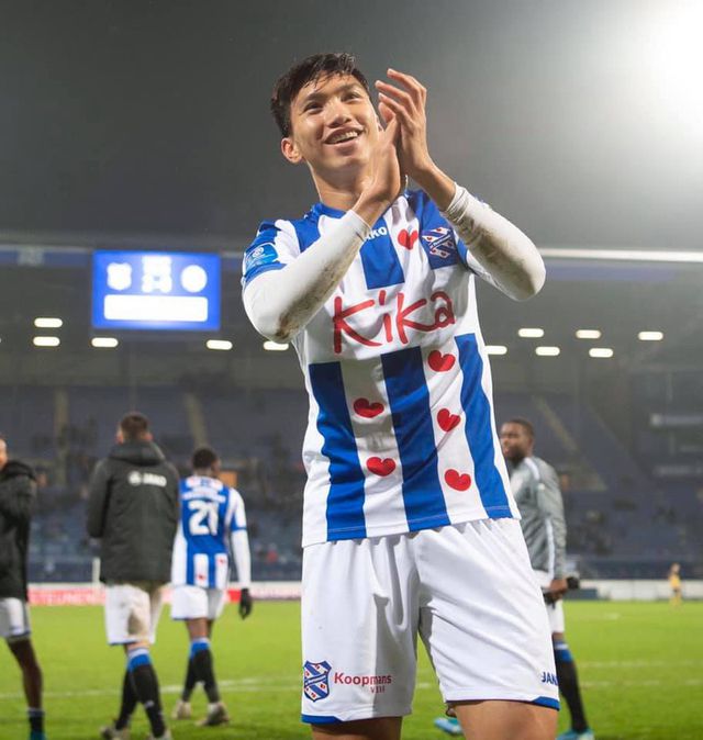 Báo châu Á quan tâm đến màn ra mắt của Văn Hậu ở Heerenveen