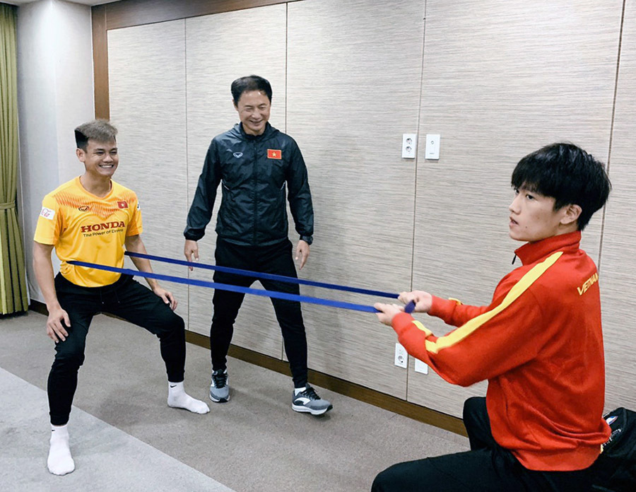 Quang Hải trở lại, U23 Việt Nam chờ đấu CLB Hàn Quốc