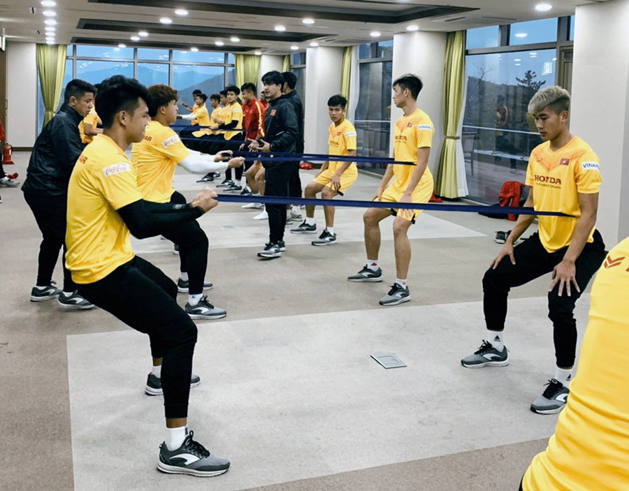 Quang Hải trở lại, U23 Việt Nam chờ đấu CLB Hàn Quốc