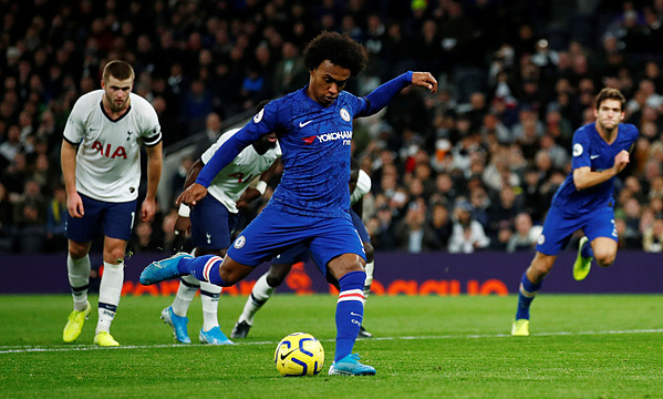 Chelsea thắng trên sân Tottenham