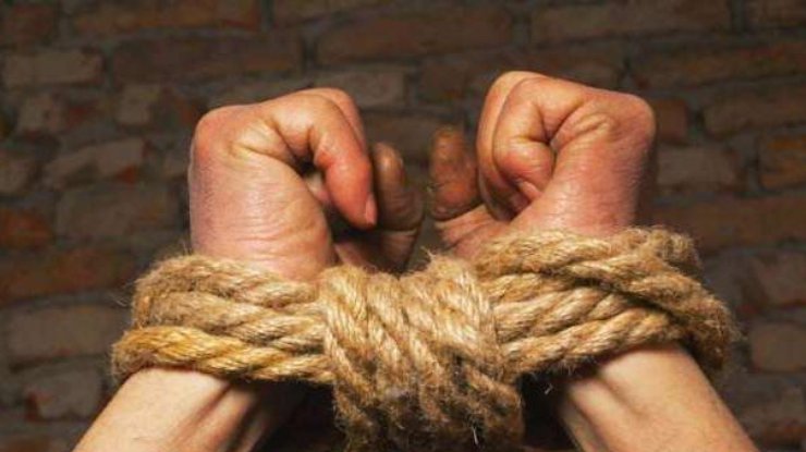 Zaporoze: Cướp đột nhập nhà riêng, trói, tra tấn chủ nhà đến chết